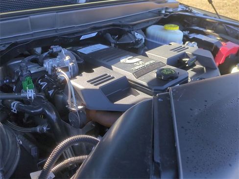 Used 2024 RAM 2500 Laramie image 37
