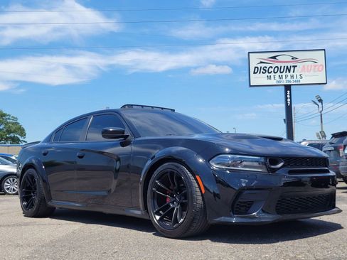 Used 2019 Dodge Charger Scat Pack w/ Plus Group RWD image 2