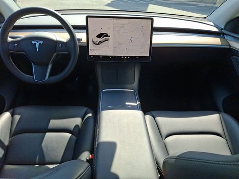 Used 2023 Tesla Model Y Long Range AWD/4WD image 10