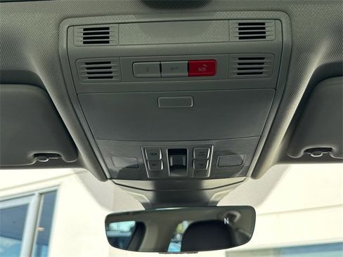 Certified 2023 Volkswagen Jetta SE image 22