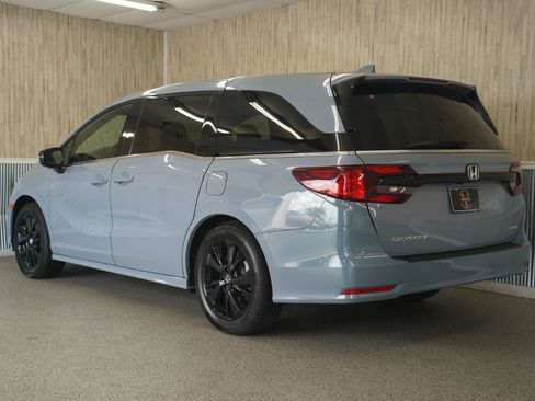 Used 2024 Honda Odyssey Sport image 7