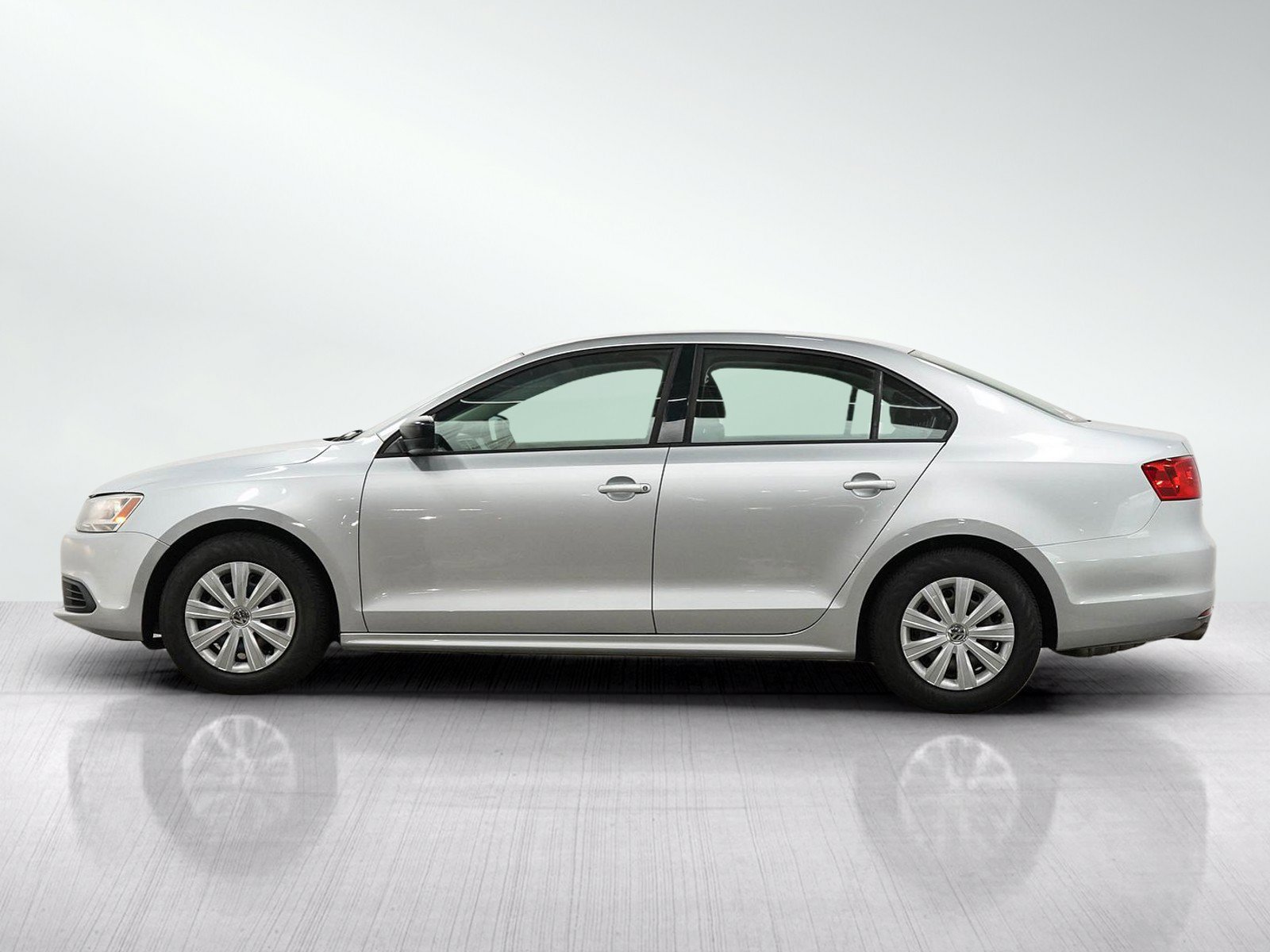 Used 2014 Volkswagen Jetta S FWD image 2