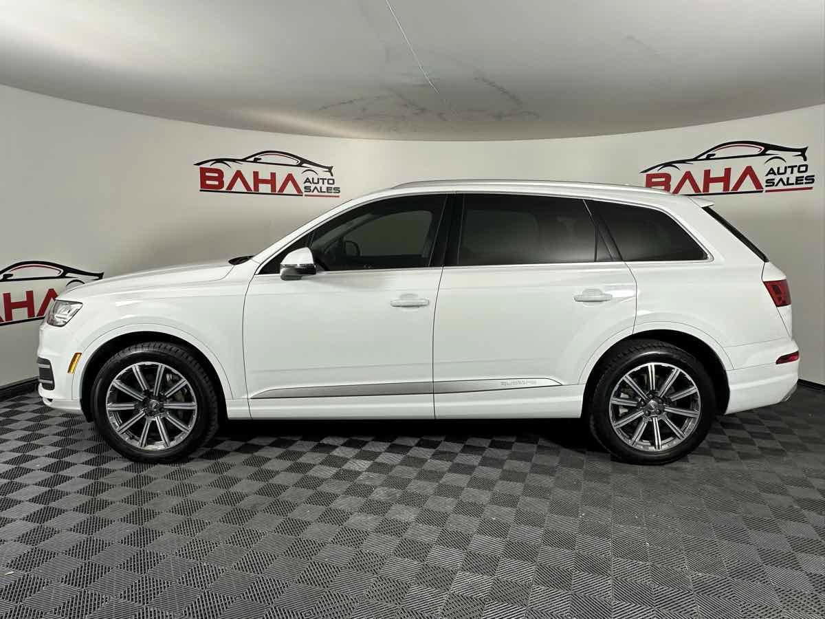 Used 2017 Audi Q7 3.0T Prestige w/ Prestige Package AWD/4WD image 4