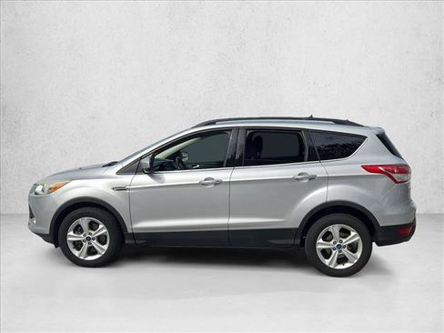 Used 2014 Ford Escape SE w/ Equipment Group 201A FWD image 9