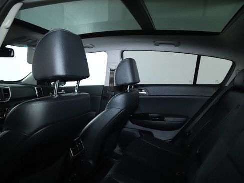 Used 2021 Kia Sportage EX w/ EX Technology Package image 15