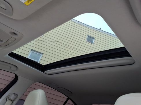 Used 2018 INFINITI Q50 Luxe w/ Essential Package (3.0T Luxe) image 21