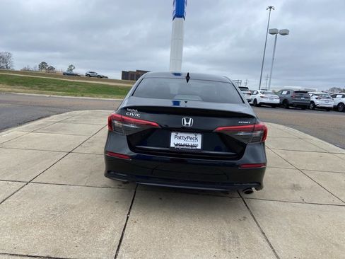 Used 2024 Honda Civic Sport image 9
