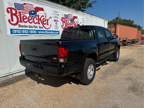 Used 2020 Toyota Tacoma SR AWD/4WD image 3
