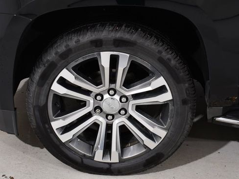 Used 2017 GMC Yukon XL Denali w/ Open Road Package AWD/4WD image 24