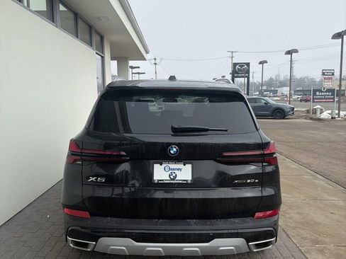 New 2026 BMW X5 xDrive50e image 7