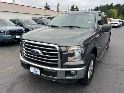 Used 2015 Ford F150 XLT w/ Equipment Group 301A Mid AWD/4WD image 4