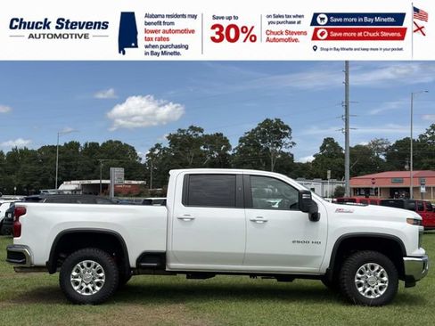 Used 2025 Chevrolet Silverado 2500 LT AWD/4WD image 4