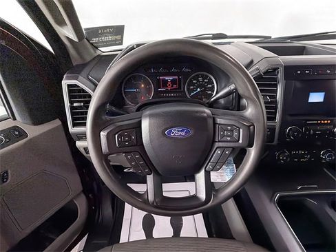 Used 2019 Ford F250 XLT w/ XLT Premium Package image 11