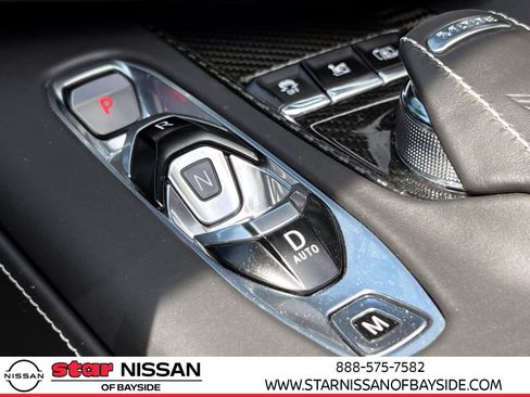 Used 2023 Chevrolet Corvette Stingray Premium Conv w/ Z51 Performance Package image 28