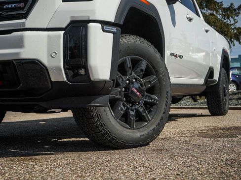 New 2026 GMC Sierra 3500 AT4 w/ AT4 Premium Plus Package AWD/4WD image 6