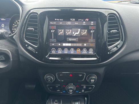 Used 2019 Jeep Compass Limited image 7