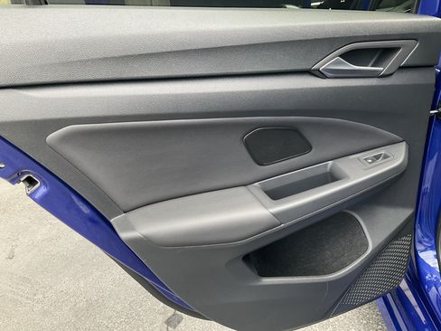 Used 2022 Volkswagen Golf R AWD/4WD image 38