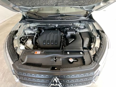 Used 2024 Mitsubishi Eclipse Cross SE image 25