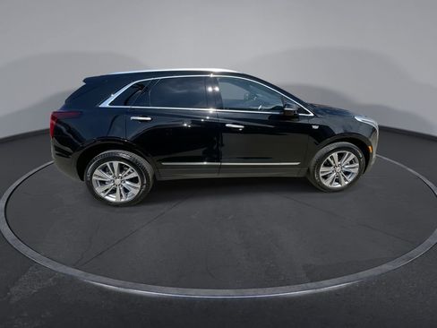 Certified 2025 Cadillac XT5 Premium Luxury image 9