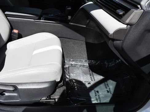 Certified 2025 Toyota Camry SE image 25