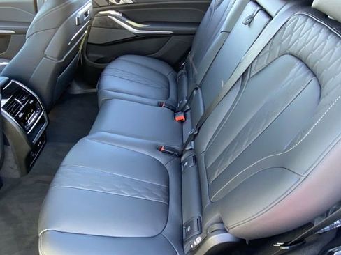 New 2025 BMW X7 M60i w/ Climate Comfort Package image 17