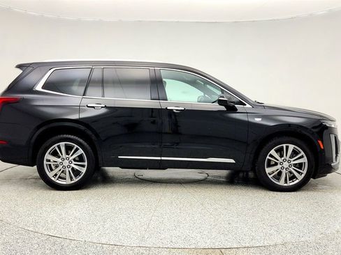 Used 2024 Cadillac XT6 Premium Luxury w/ Technology Package image 4