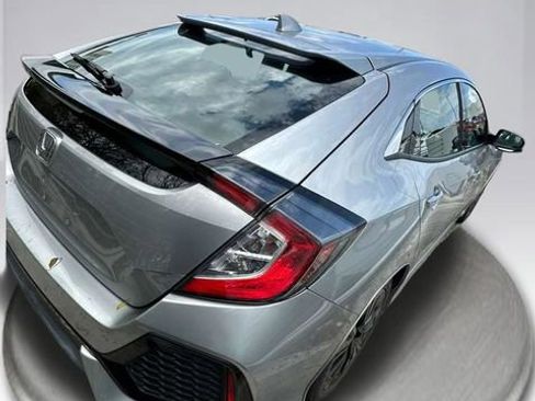 Used 2018 Honda Civic EX image 7