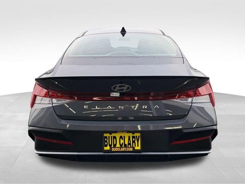 New 2026 Hyundai Elantra SEL Sport Premium FWD image 4