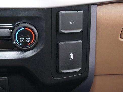 Used 2023 Ford F150 XLT AWD/4WD image 17