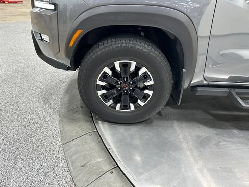 Used 2023 Nissan Frontier PRO-4X w/ Technology Package AWD/4WD image 30
