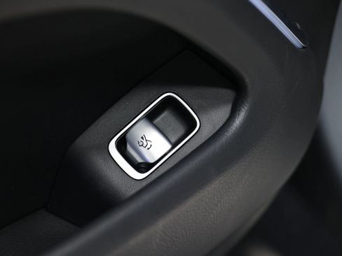 Used 2023 Mercedes-Benz EQS 450+ Sedan image 14