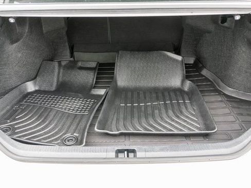 Used 2023 Toyota Camry SE FWD image 10