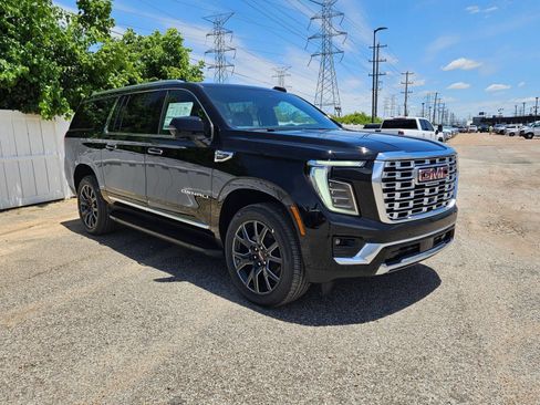 New 2026 GMC Yukon XL Denali RWD image 8