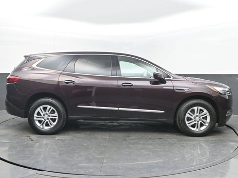 Used 2019 Buick Enclave Essence image 8