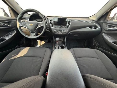Used 2024 Chevrolet Malibu RS image 16