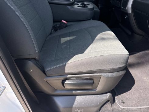 Used 2021 RAM 1500 Tradesman w/ Tradesman SXT Package RWD image 11