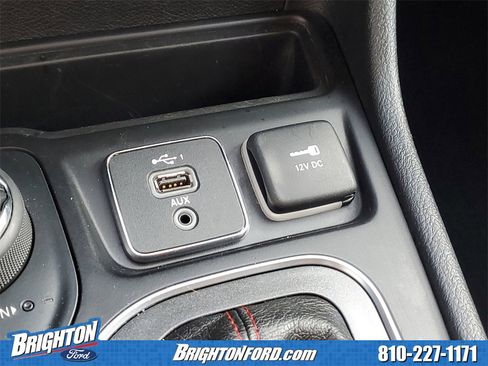 Used 2019 Jeep Cherokee Trailhawk w/ Comfort/Convenience Group image 26