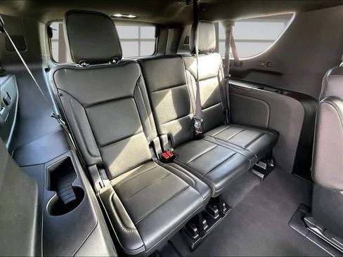 Used 2023 GMC Yukon XL Denali w/ Advanced Technology Package AWD/4WD image 27