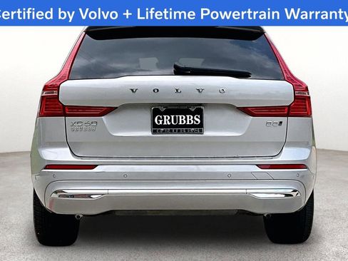 Certified 2023 Volvo XC60 B5 Ultimate w/ Protection Package Premier AWD/4WD image 7