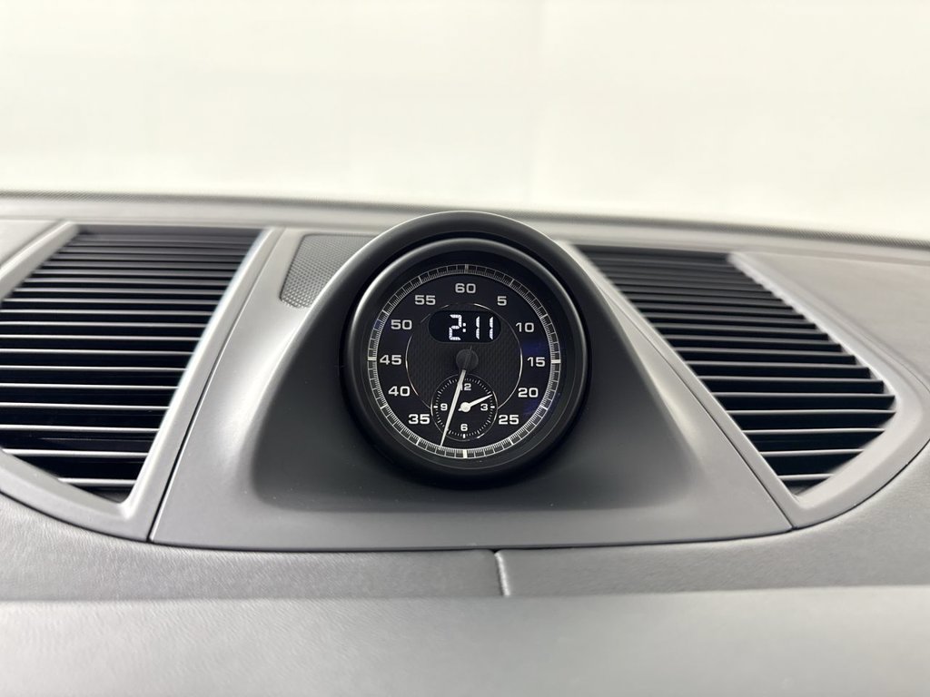 Certified 2023 Porsche Macan GTS AWD/4WD image 28