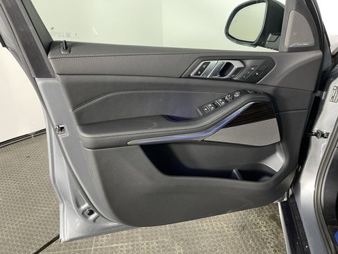 New 2026 BMW X5 xDrive40i w/ Climate Comfort Package image 10