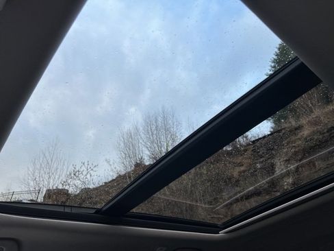 Used 2023 Honda Pilot Touring image 33