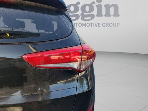 Used 2018 Hyundai Tucson Value FWD image 23