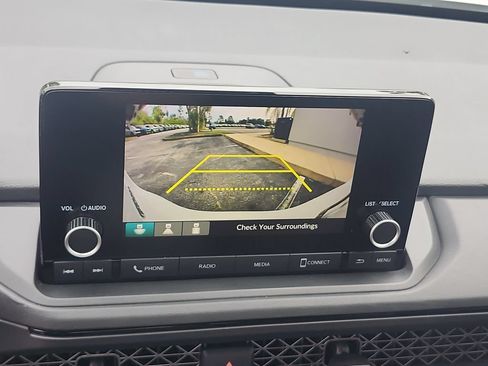 Used 2025 Honda Accord LX image 27