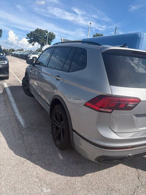 Used 2023 Volkswagen Tiguan SE R-Line FWD image 6