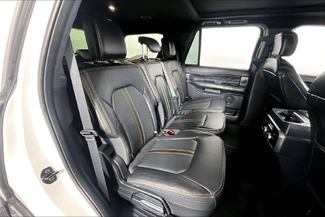 Used 2022 Ford Expedition Platinum RWD image 31