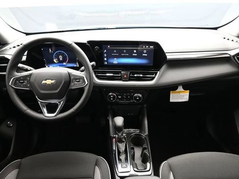 New 2026 Chevrolet TrailBlazer LT w/ Convenience Package FWD image 24