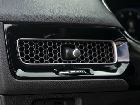 Used 2023 Honda Civic Touring image 41