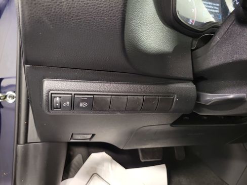 Used 2023 Toyota Corolla SE image 20