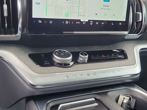 New 2025 Ford Expedition Tremor image 28